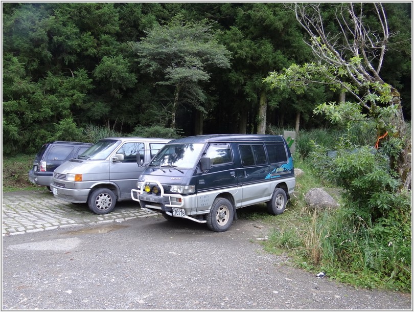 2012-07-10 07-03-51南湖大山登山口準備出發.JPG